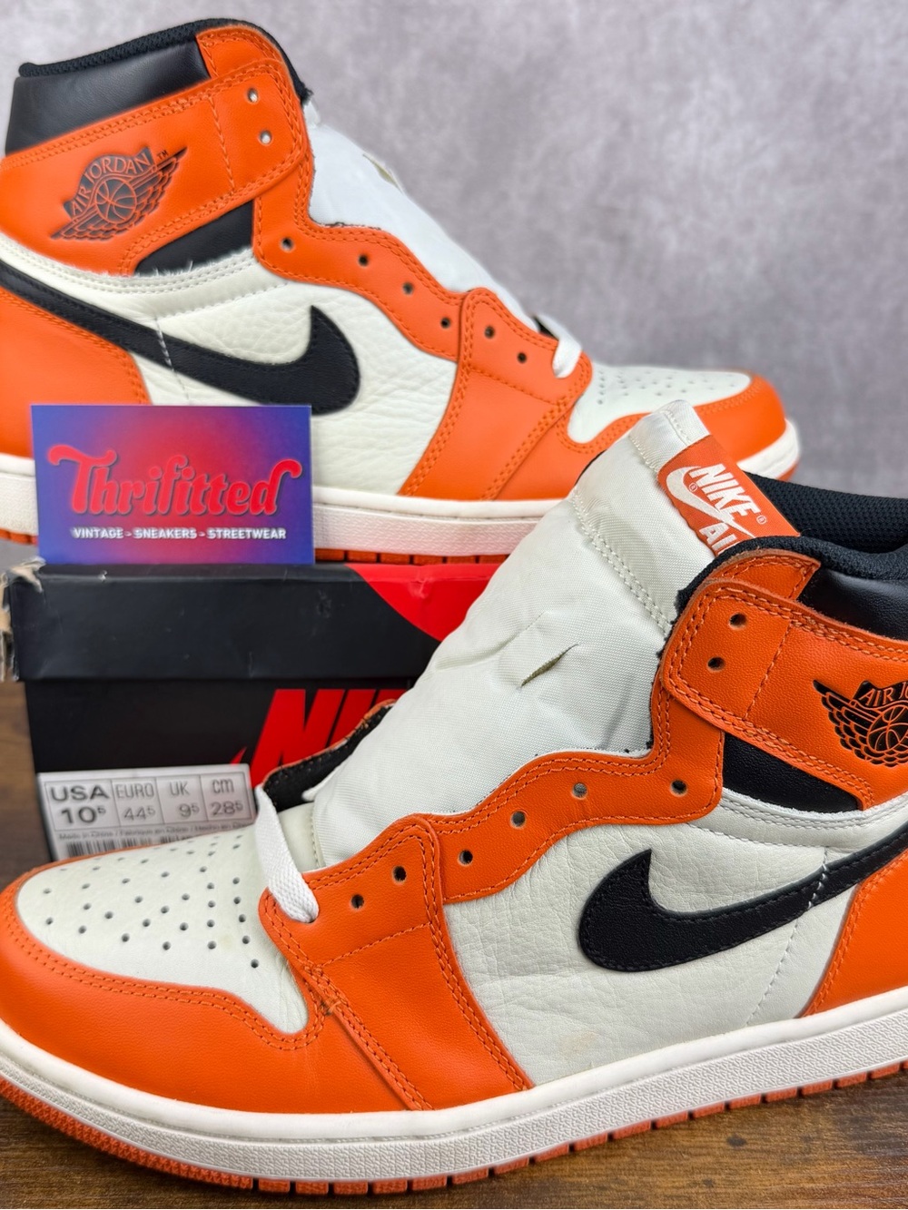 Air Jordan 1 Retro High OG Shattered Backboard Away Size 10.5 555088-113 Orange